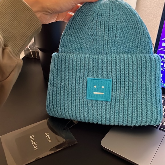 NWT Acne Studios Wool Beanie - Picture 3 of 3